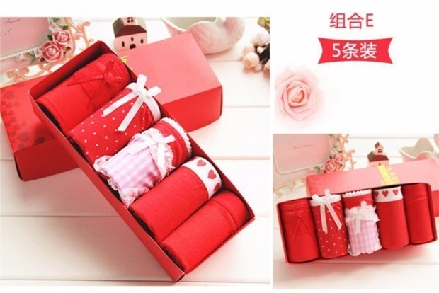 Quần lót nữ 2018 SpongeBob Big Red Cotton Thời trang lễ hội Quần short đỏ Quần đỏ Hộp quà tặng 5 gói do lot