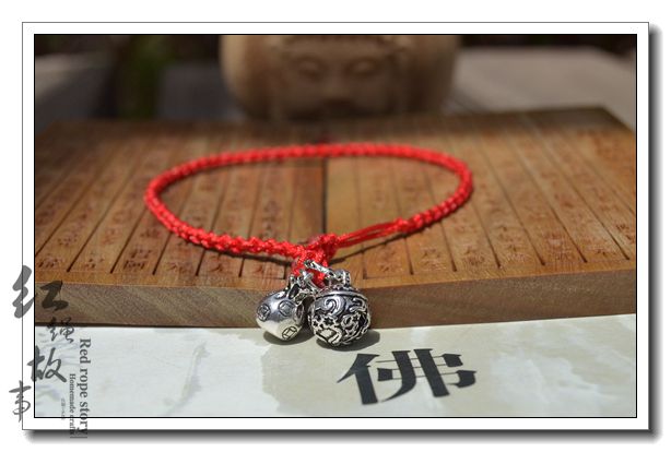 Tiếng chuông cung điện không phai gió xưa sẽ dệt vòng dây thừng chân nam sinh đôi may mắn dây đỏ vòng chân ác quỷ - Vòng chân vòng chân bạc tây tạng