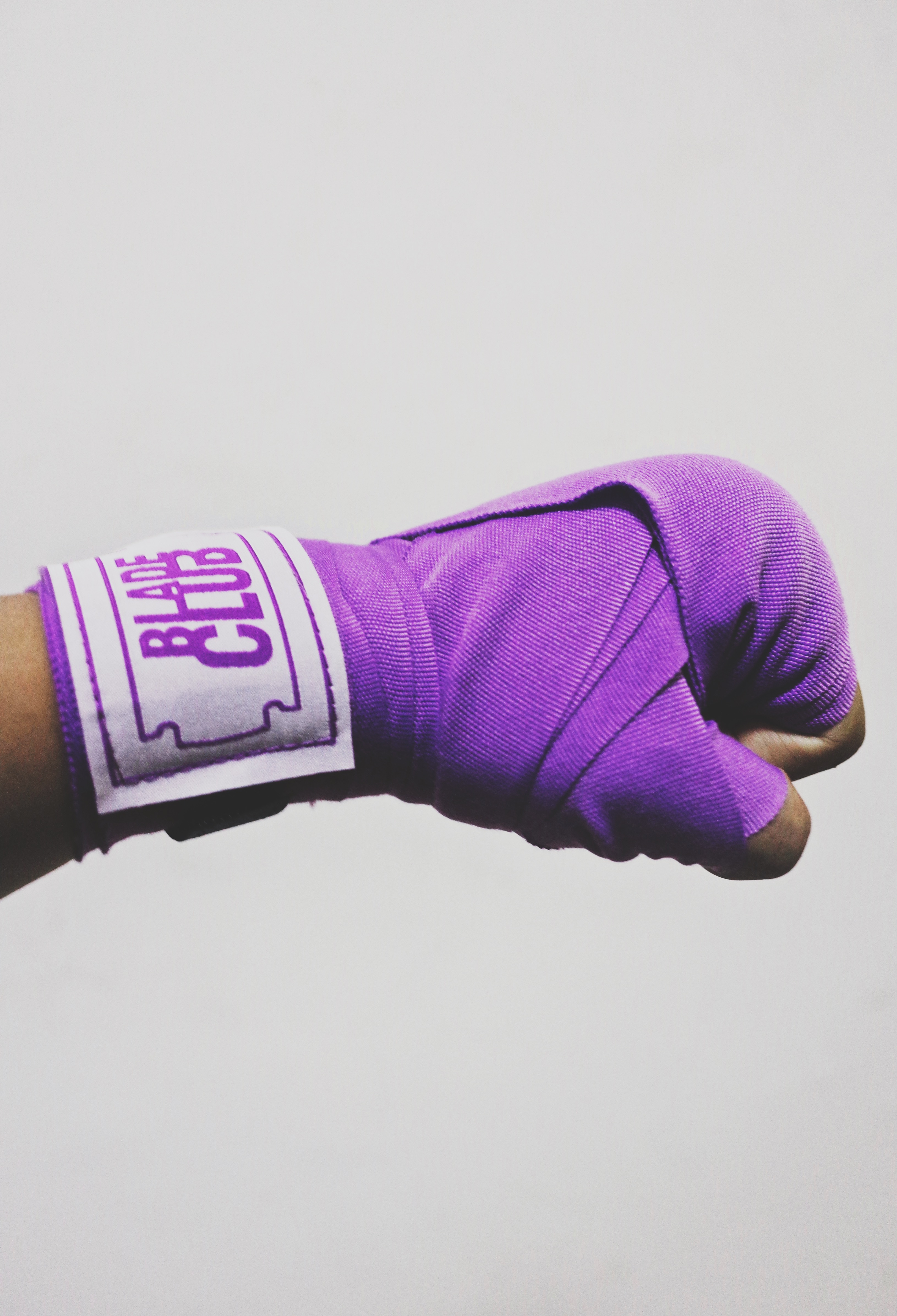 BLADE CLUB Boxing Ice Silk Hand Strap Bandage with male and female entangled band Percussion Trained to Fight Loose