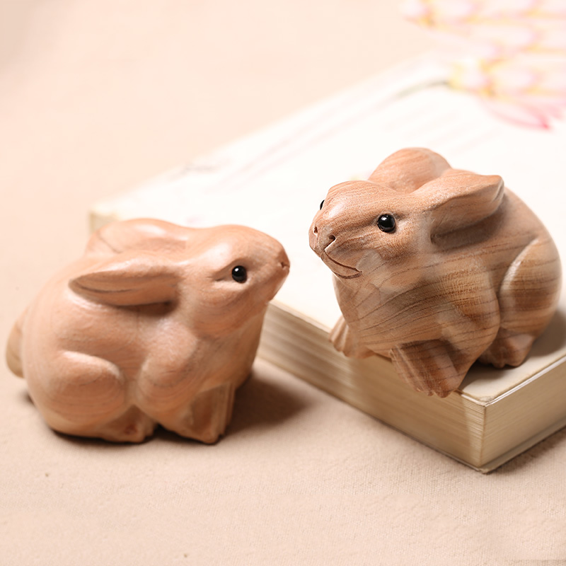 2021 double rabbit protective age peachwood carving zodiac rabbit hand play pieces rabbit dog LiuHe ornaments wooden rabbit Yutu