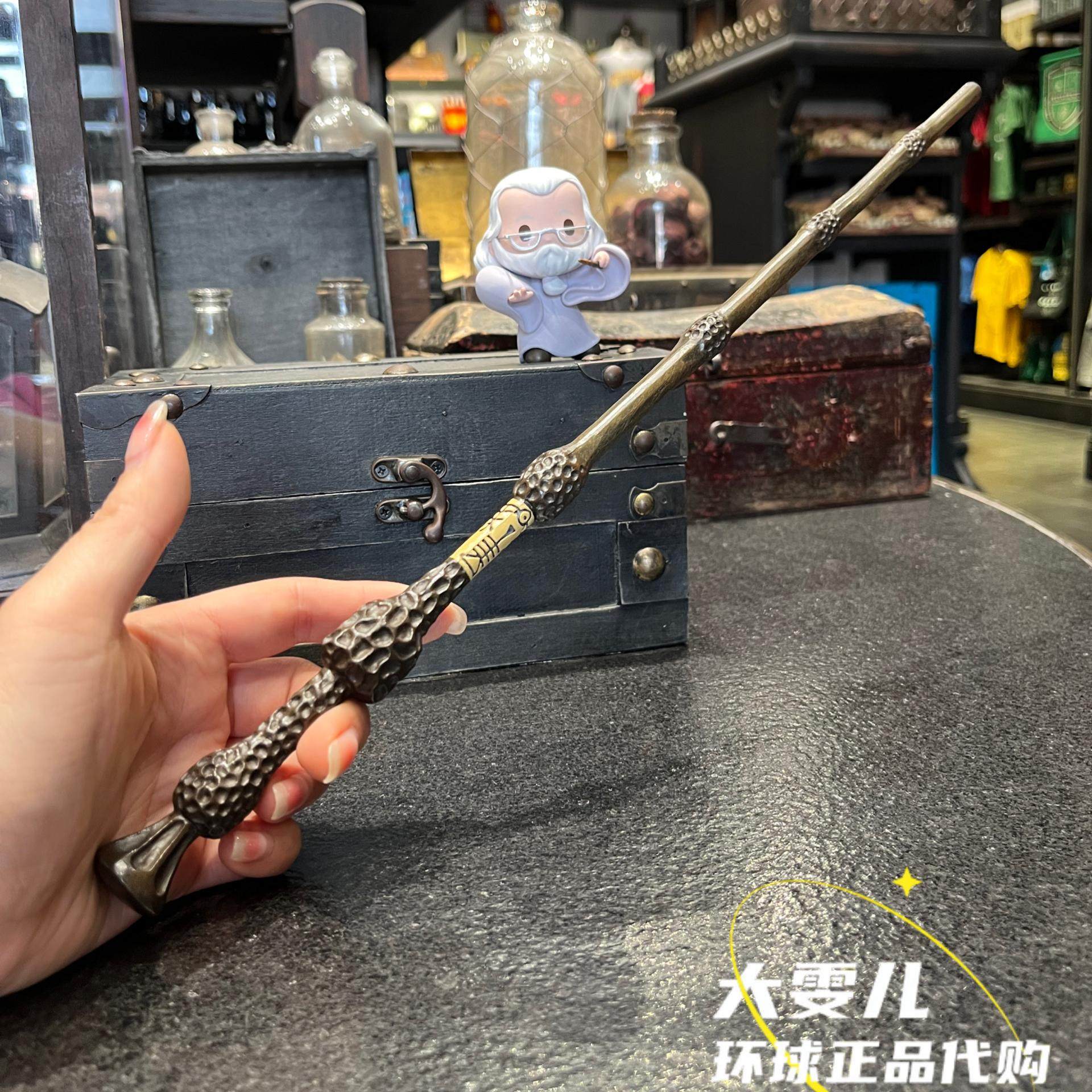 北京环球影城哈利波特互动魔法杖必买攻略!手握老魔杖就能召唤闪电?_COSPLAY配件_淘宝游戏网