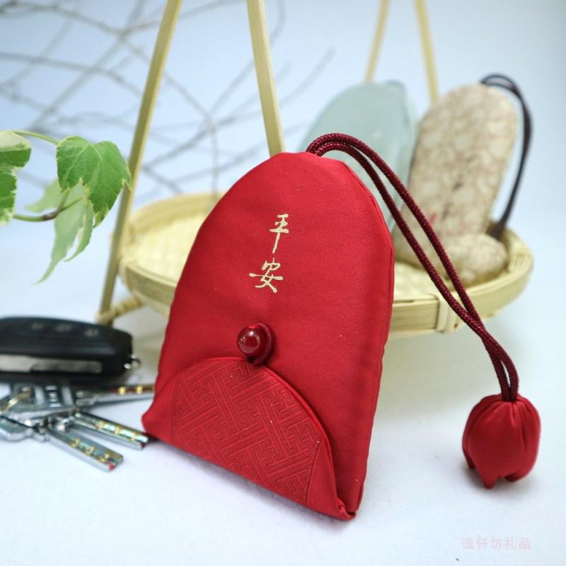 Button key case creative remote control key pull-out key case fine embroidered decoration with ladies style