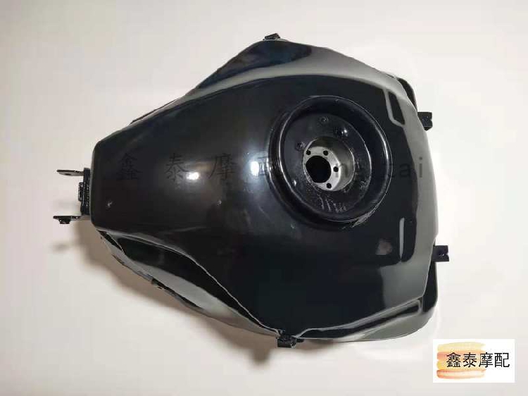 Suitable for Yellow Dragon BJ600GS BN600 tank assembly BJ600 retrofit tank petrol tank original plant accessories