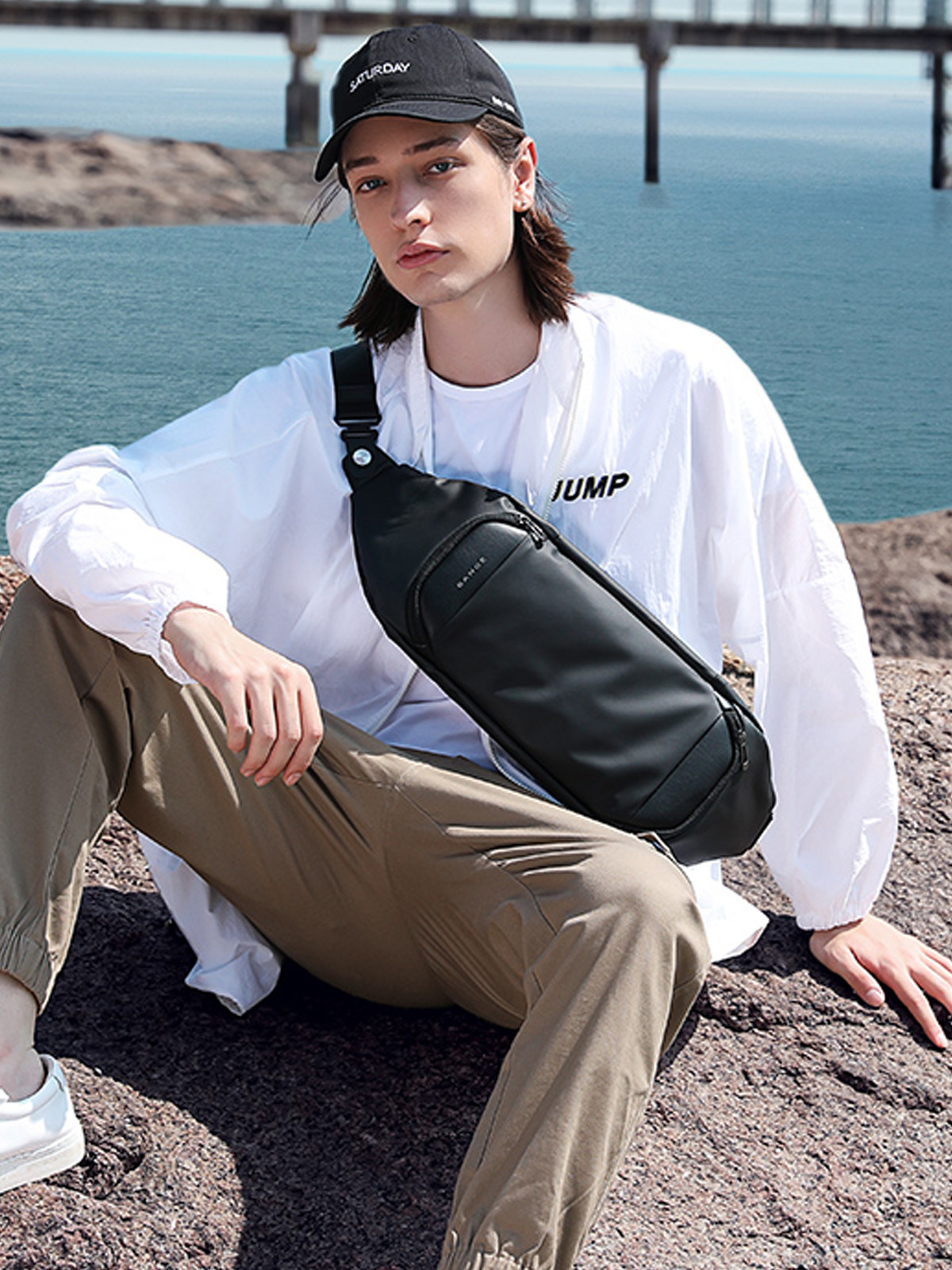 BANGE Class Song Men Light Thin Breast Front Bag Single Shoulder Diagonal Satchel Fashion Casual Travel Han Edition Sports Tide