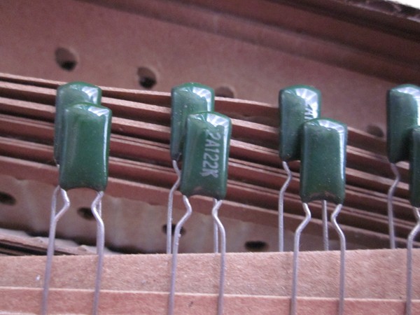 Imported CBB film capacitor 1N2 100V 0.0012UF100V 122 100V