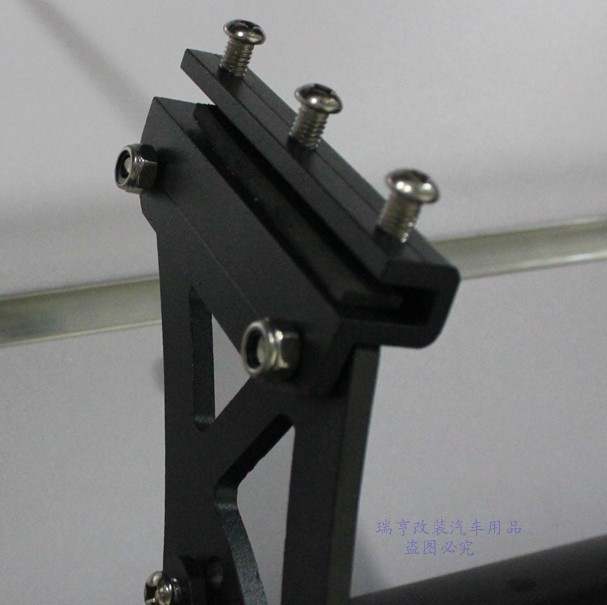 Ô tô phía sau sửa đổi phổ quát phổ quát hatchback đấm miễn phí đấm Lang Yi đuôi nhôm hợp kim sửa đổi loại clip - Sopida trên đuôi gió liền cốp honda city