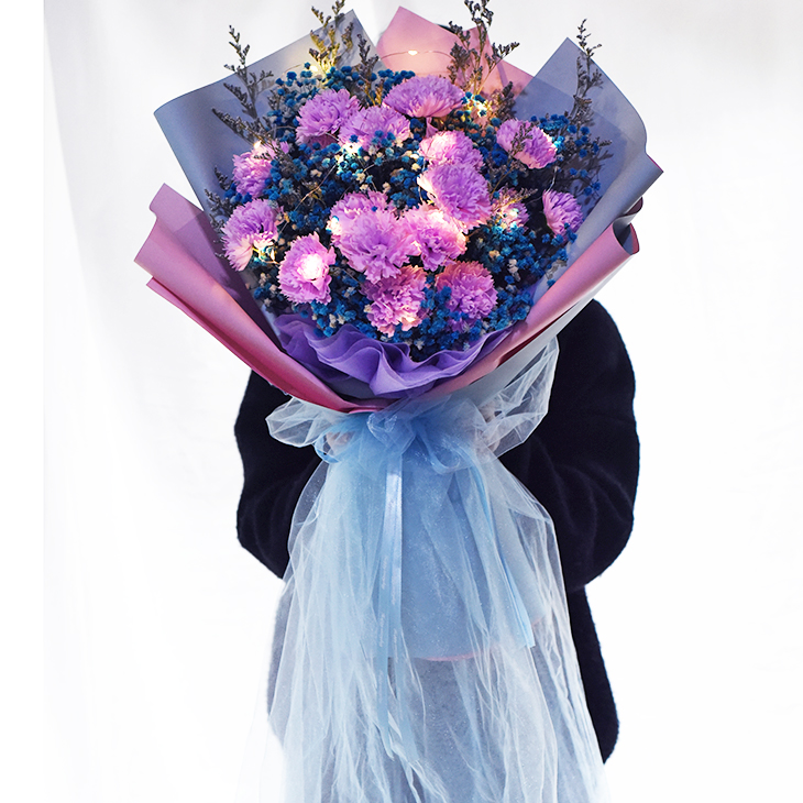 Carnations and roses bouquet send 520 mother-in-law Tanabata Roses Valentine's Day Birthday surprise starry gift