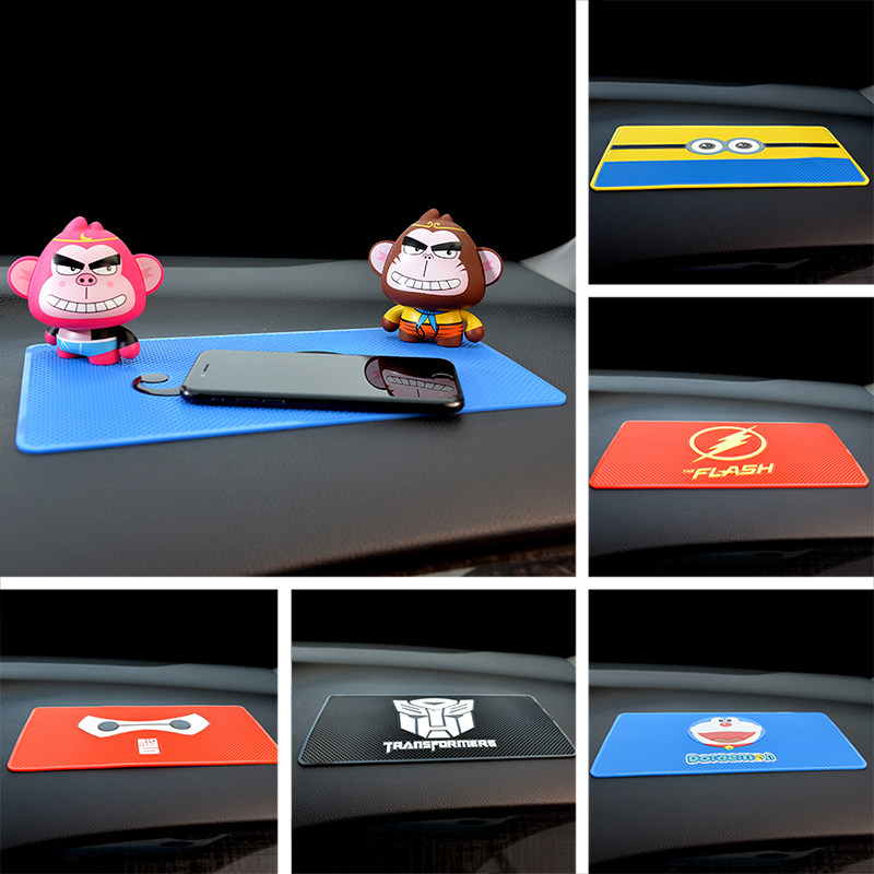 Car-mounted anti-slip car Multi-functional silicone Silicone Inside of the car Anti-Slip Car PHONE PENDULUM IN THE MOBILE PHONE PENDULUM IN THE CAR PLACEMENT PAD