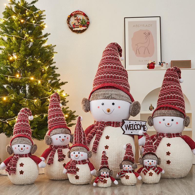 Christmas Decorations Snowman Doll Figurine Desktop Ornaments Mall Hotel Scene Counter Window Display Christmas Decorations Snowman Doll Figurine Desktop Ornaments Mall Hotel Scene Counter Window Display