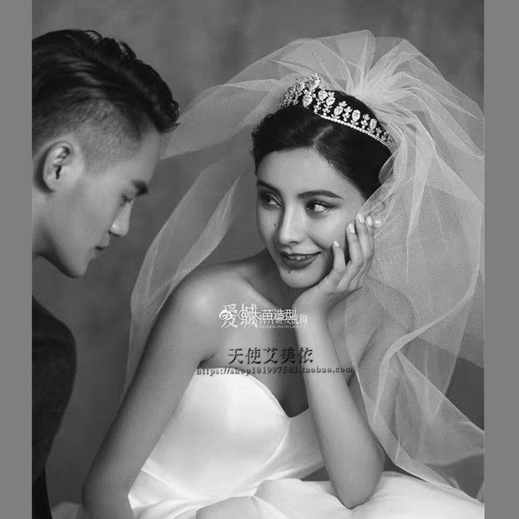 Korean minimalist white vegan yarn Short Wedding Photo Brigade Pat Bridal Wedding Dresses Double Layer Hard Material Wedding Styling