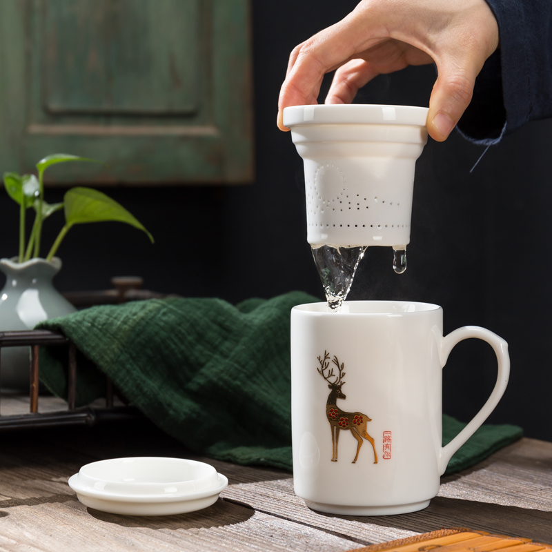 Dehua white porcelain ceramic tea cup with lid filtration separation office cup tea cup personal tea cup flower tea cups