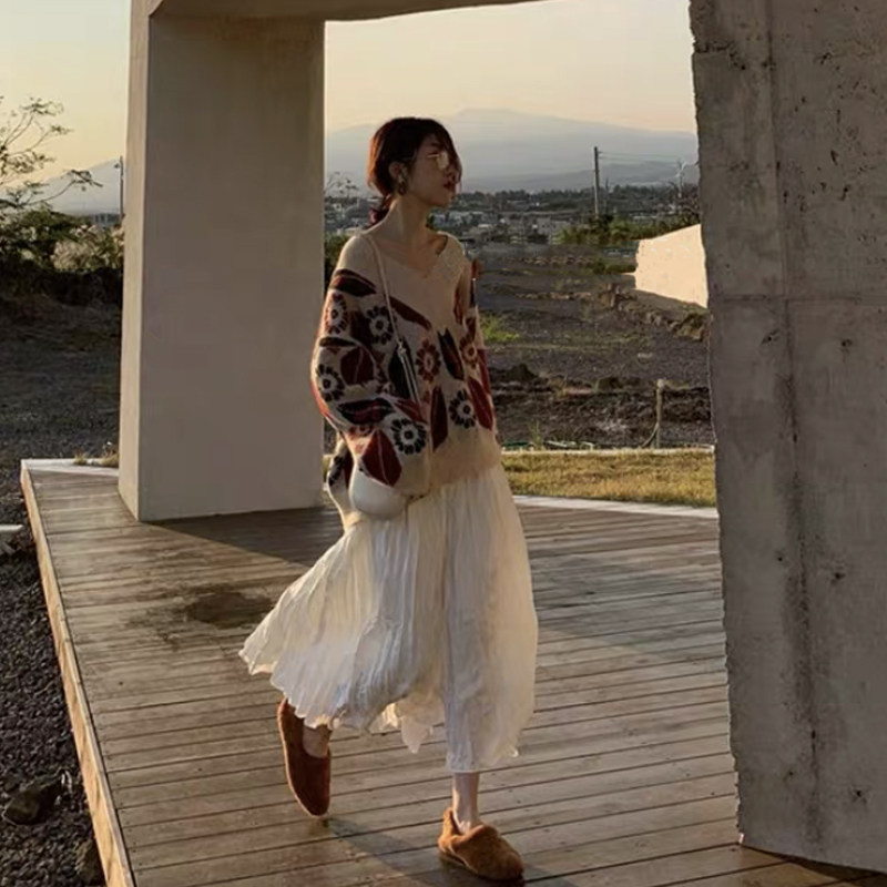 Pregnant women's skirt autumn 2022 new casual pleated skirt autumn mid-length mid-length mid-length skirt outerwear spring and autumn tide