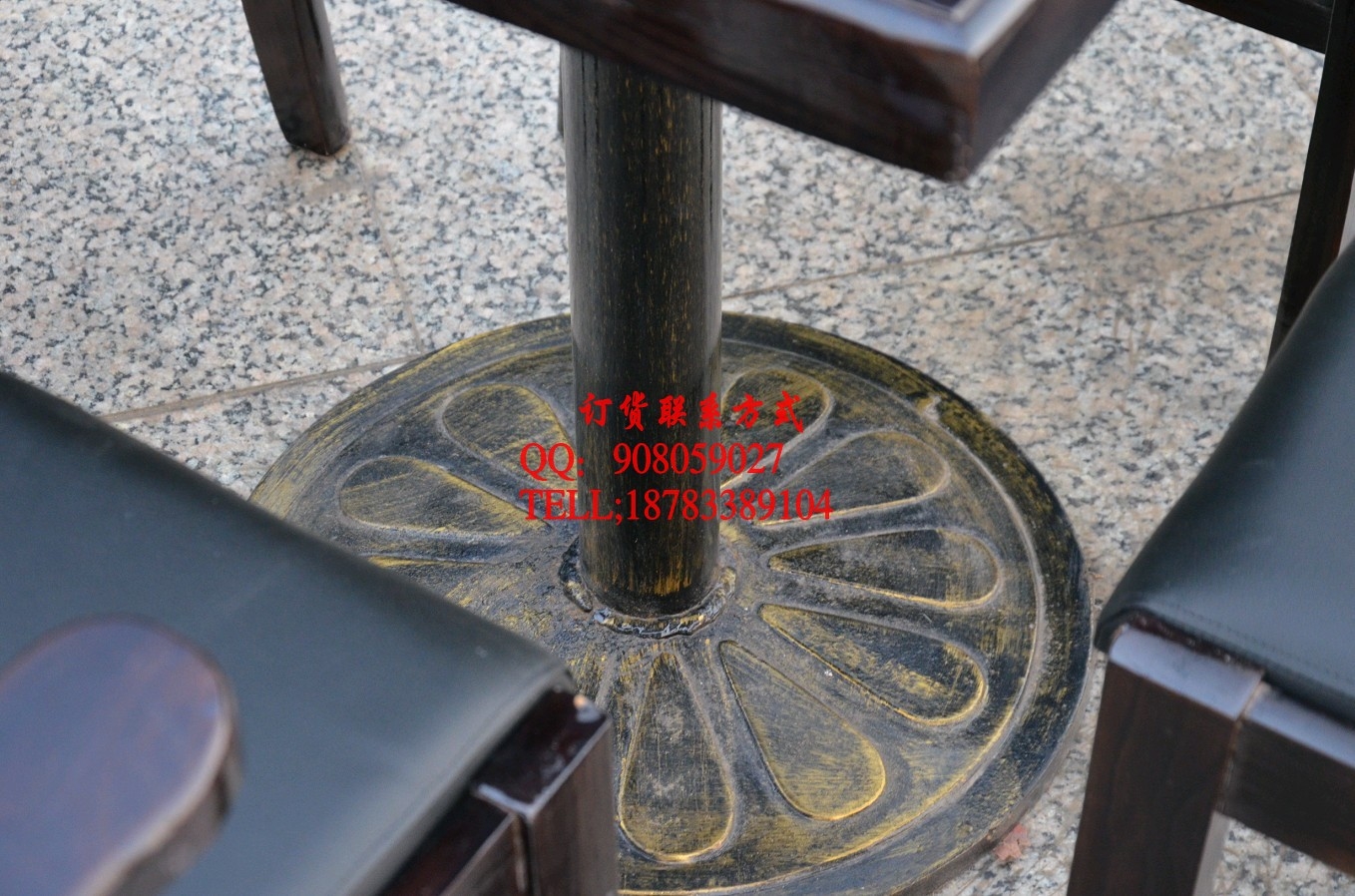 Ngoài trời đồ gỗ rắn ban công bình thường cà phê sân vườn thanh sắt bàn ghế nhà hàng - Giải trí / Bar / KTV Đèn quầy bar mini