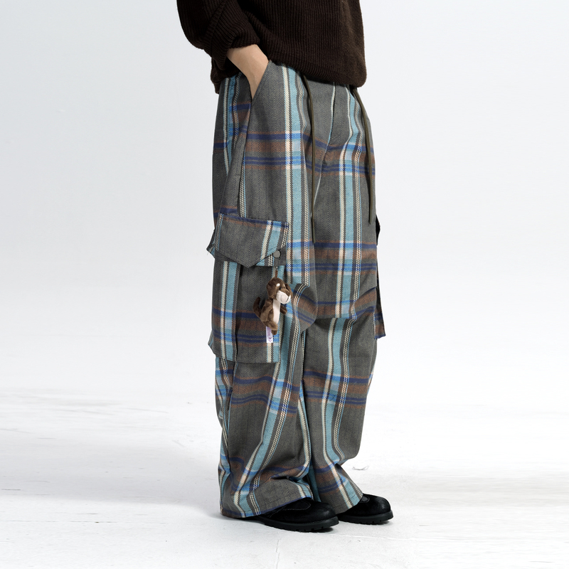 Ixoh Retro Plaid Cargo Pants for Men and Women, Autumn and Winter Loose and Relaxed Style, Straight Wide-Leg Casual Long Pants Ixoh Retro Plaid Cargo Pants for Men and Women, Autumn and Winter Loose and Relaxed Style, Straight Wide-Leg Casual Long Pants