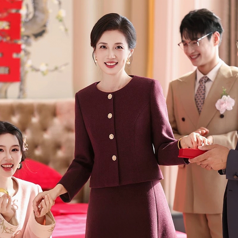 Elegant Young Mother Wedding Banquet Dress 2026 New Engagement Mother-In-Law Dress Elegant Autumn and Winter Chanel-Style Suit