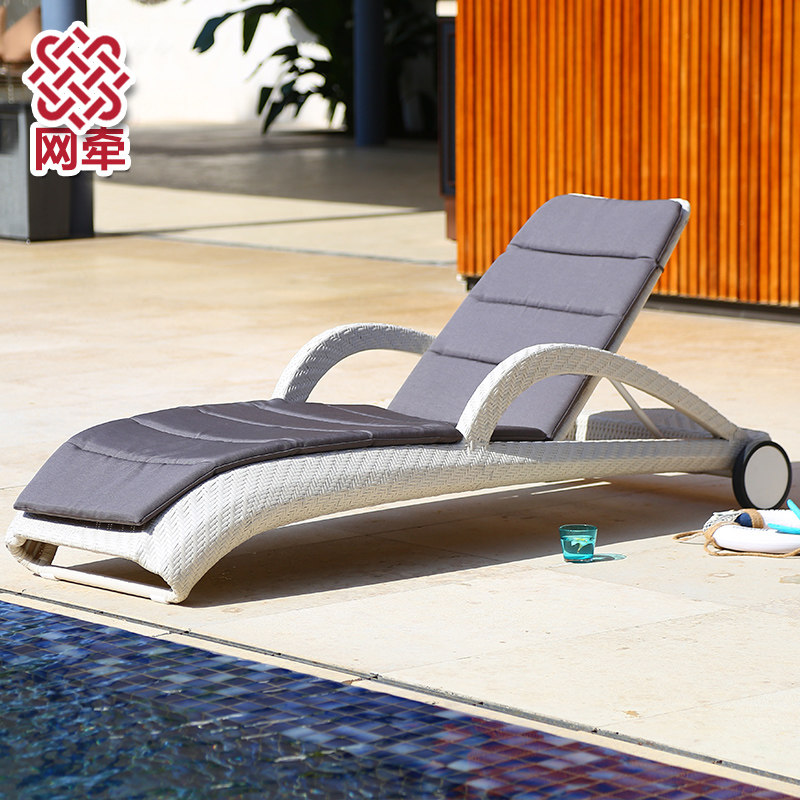 Net leads outdoor lying bed balcony terrace terrace outdoor swimming pool chair canteen beach chair leisure sun bed