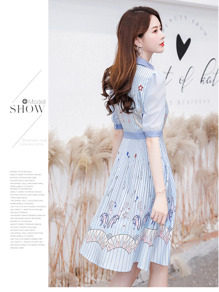 DABI 韓國風氣質騰圖印花修身V領短袖洋裝 DABI 韓國風氣質騰圖印花修身V領短袖洋裝