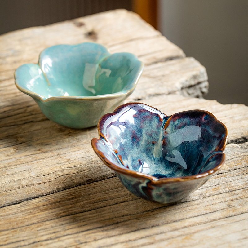 Alley Tail [one thousand Mayflower petal] Super retro taste Dish Ceramic Seasoning dish Dip Bowl Day Style Soy Sauce Vinegar Dish Micro Bleu-Taobao