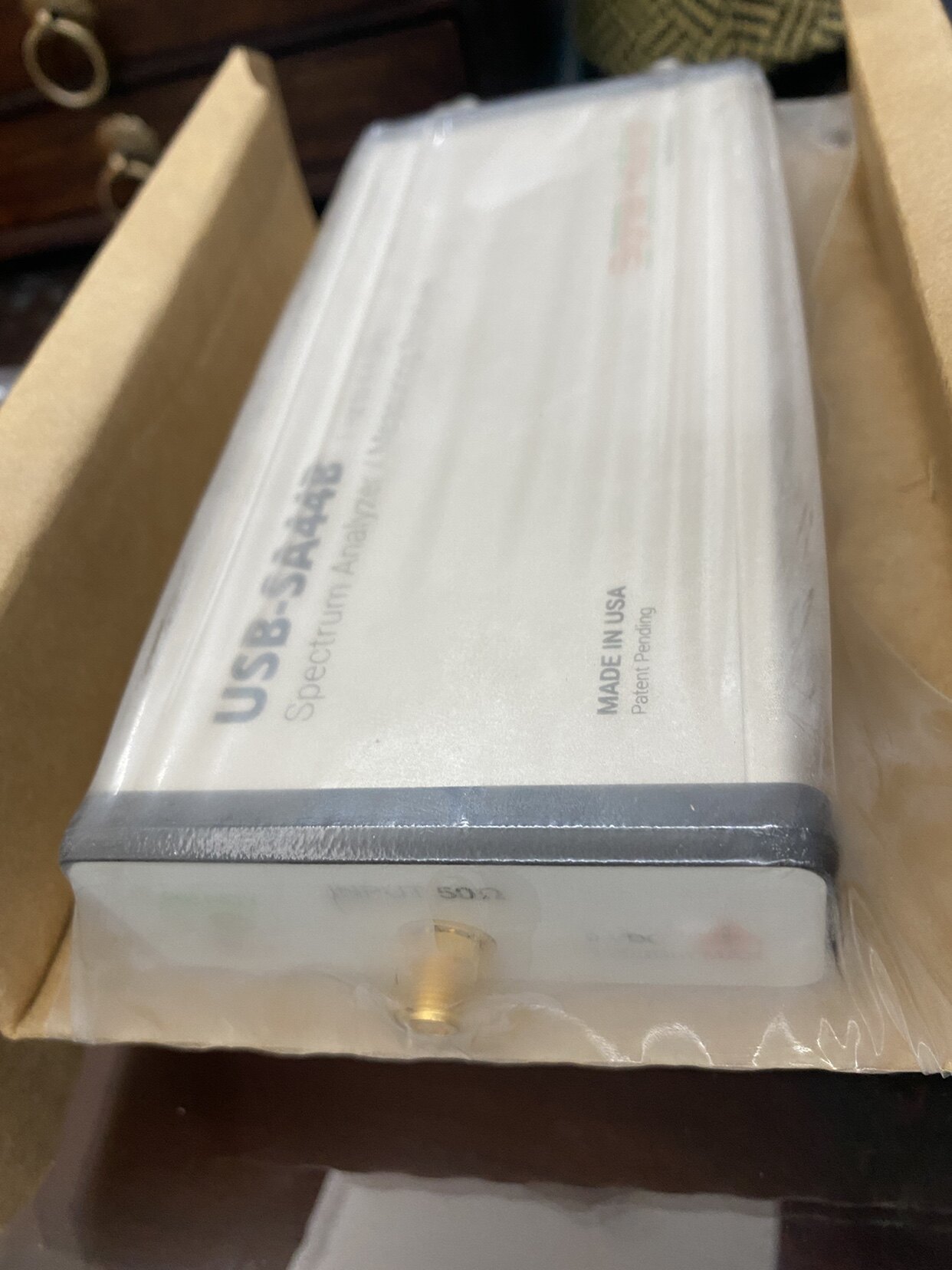 Анализаторы спектра 便携式usb-sa44b频谱分析仪1hz-4.4ghz usb接口虚拟频谱分析仪 Signal hound
