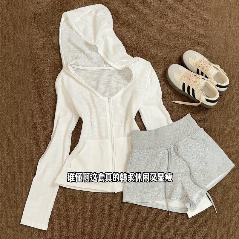 Korean Style Slimming Outfit! White Hooded Top + Gray Shorts Are Super Cool~ Slightly Sheer with a Pure and Alluring Vibe, Spring and Summer Waist-Cinching Casual Sports Set Korean Style Slimming Outfit! White Hooded Top + Gray Shorts Are Super Cool~ Slightly Sheer with a Pure and Alluring Vibe, Spring and Summer Waist-Cinching Casual Sports Set