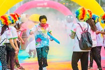 Color running pastel powder rainbow running corn starch street photography color powder road running powder
