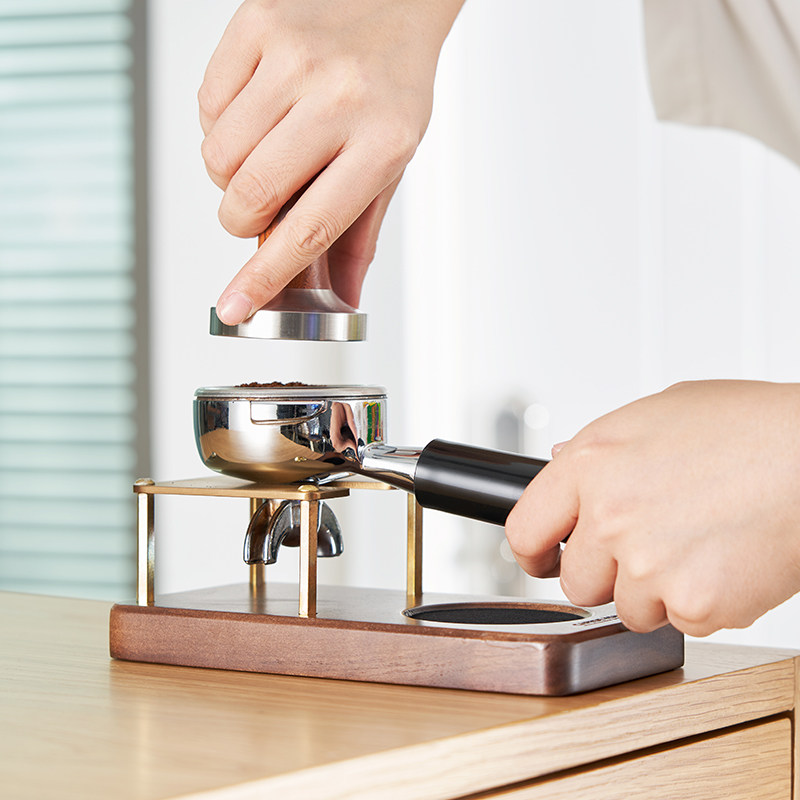 Snow-en-brass coffee-pressed powder seat wood filling pressure seat coffee machine pressed powder cushion handle support frame black walnuts