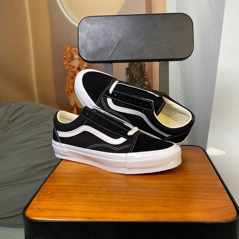 Authentic Vans Old Skool 36 High-End Classic Black and White Low-Top Men's and Women's Sneakers Vn000Cqdba2 Authentic Vans Old Skool 36 High-End Classic Black and White Low-Top Men's and Women's Sneakers Vn000Cqdba2