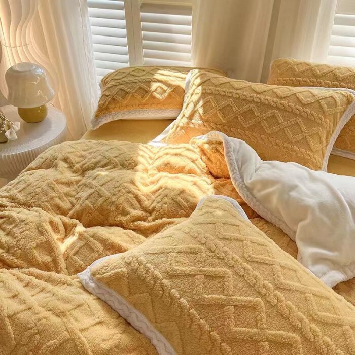 Winter net red style thickened taffeta four-piece set Japanese style solid color double-sided milk velvet warm bed sheet quilt cover