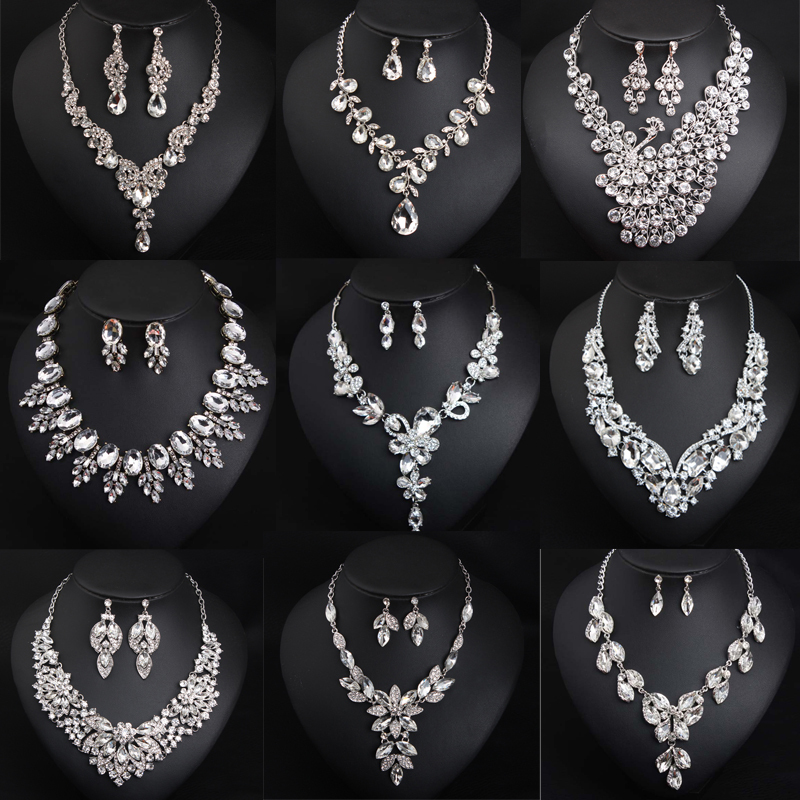Bridal Luxury Dress with Sparkling Crystal Gemstone Necklace and Earrings Set, European and American Versatile Light Luxury Two-Piece Accessory Set