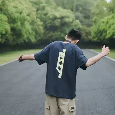 Hong Kong style retro Street Tide brand short sleeve male personality summer clothes European and American couples T-shirt solid color loose men's Half sleeve