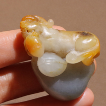 Popular Dialect Hetian Jade Treasure Features Xinjiang Huangqin Skin Blue and White Seed Material Auspicious Beast Pixiu Handle Ornament O