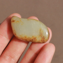 Popular dialect natural Hetian jade brand plate finished Xinjiang old ripe autumn pear skin white jade raw stone seed toy O1