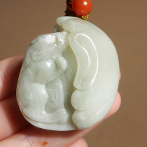Dialect Hetian Jade Boutique Pendant Pendant R8 Rare Porcelain White Jade Emerald Green Seed Material Carved Auspicious Beast Pi Xiu