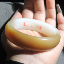Dialect Hetian jade treasures are given back to Xinjiang and the final material is two-color white jade gold sugar inner diameter 57mm wide bracelet R1