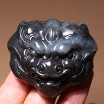 Shocked by dialect Hetian jade quality grade Xinjiang poly-ink artistic conception blue and white seed material playfully carved animal face pendant pendant N