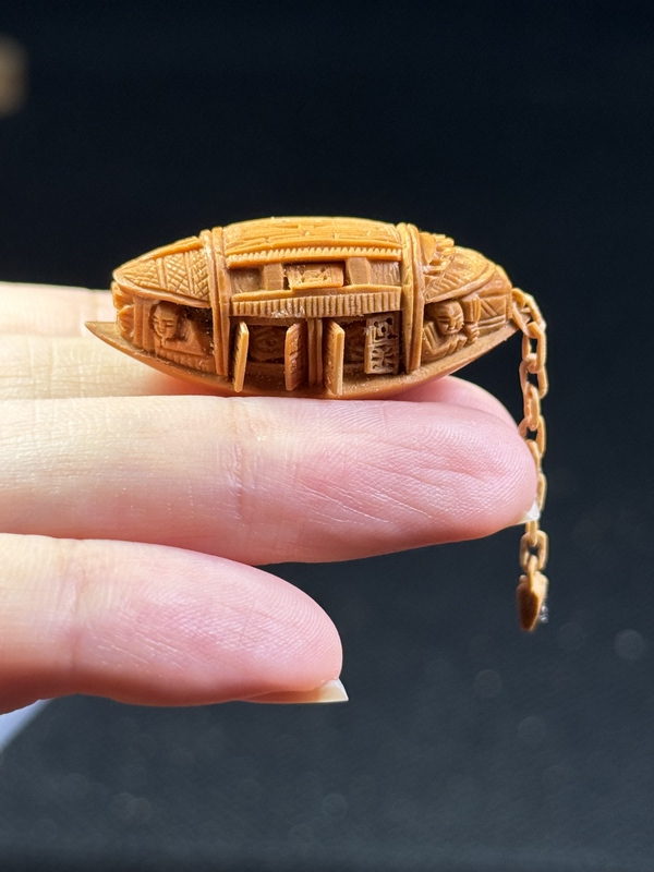 Olive Stone Boat-Shaped Ornament