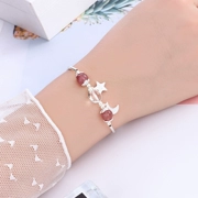 Dâu tây pha lê tự nhiên Blue Sandstone Bracelet Nữ đào hoa Hàn Quốc Sinh viên đơn giản Sen Bộ mật ong Star Moon Moon Bracelet - Vòng đeo tay Cuff