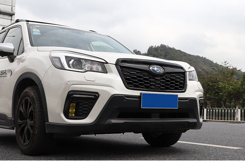 Suitable for Subaru 19-21 Forest man medium net modification accessories Forest man honeycomb black medium net modification