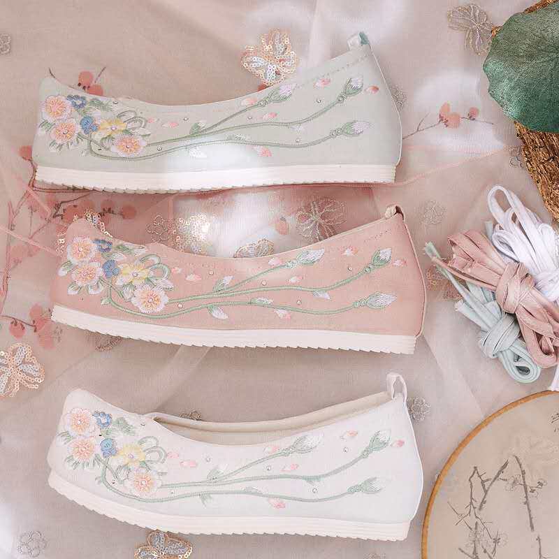 Colorful single shoes add new old fashion Han clothing with warp bow shoes embroidered lady shoes