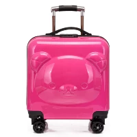 Красный, с медвежатами