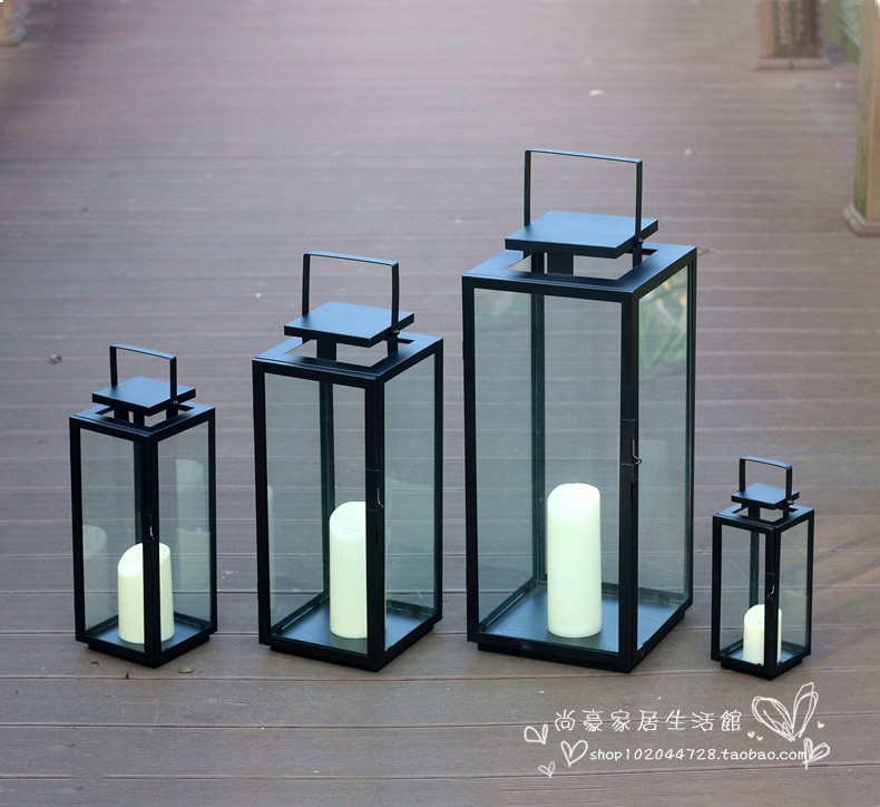 Eurostyle Minimalist Iron Art Glass Windproof Wax Candle Holders Wedding Props Hand Light Coal Oil Lamp Floor Windproof Lamp