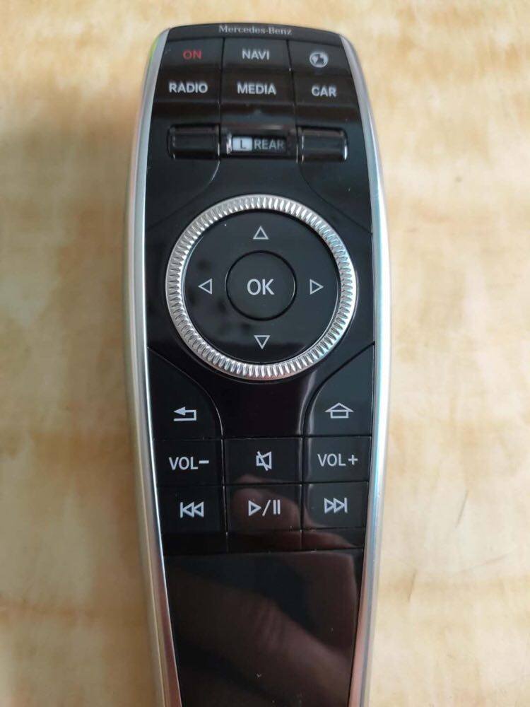 New Mercedes-Maybach S-Class series original rear entertainment audio remote control suitable for 18 models