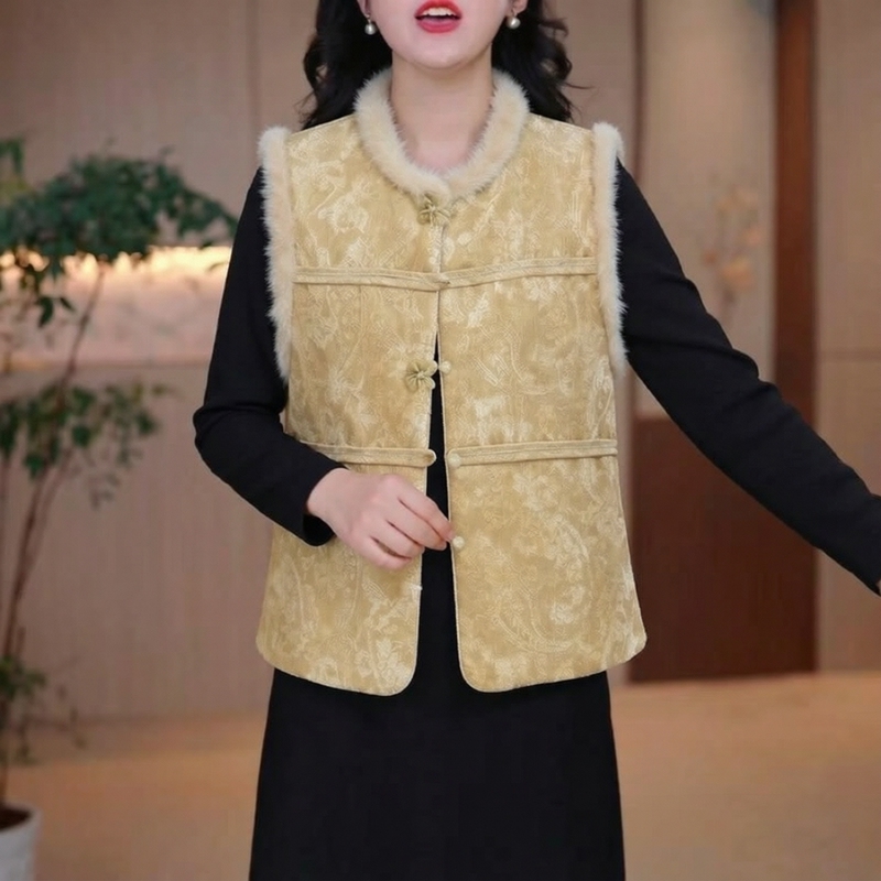 New Chinese-Style Yellow Mink Fur Padded Cotton Vest for Women with Stand Collar and Button Closure, Suitable for Outerwear, High-End National Style for Everyday Wear