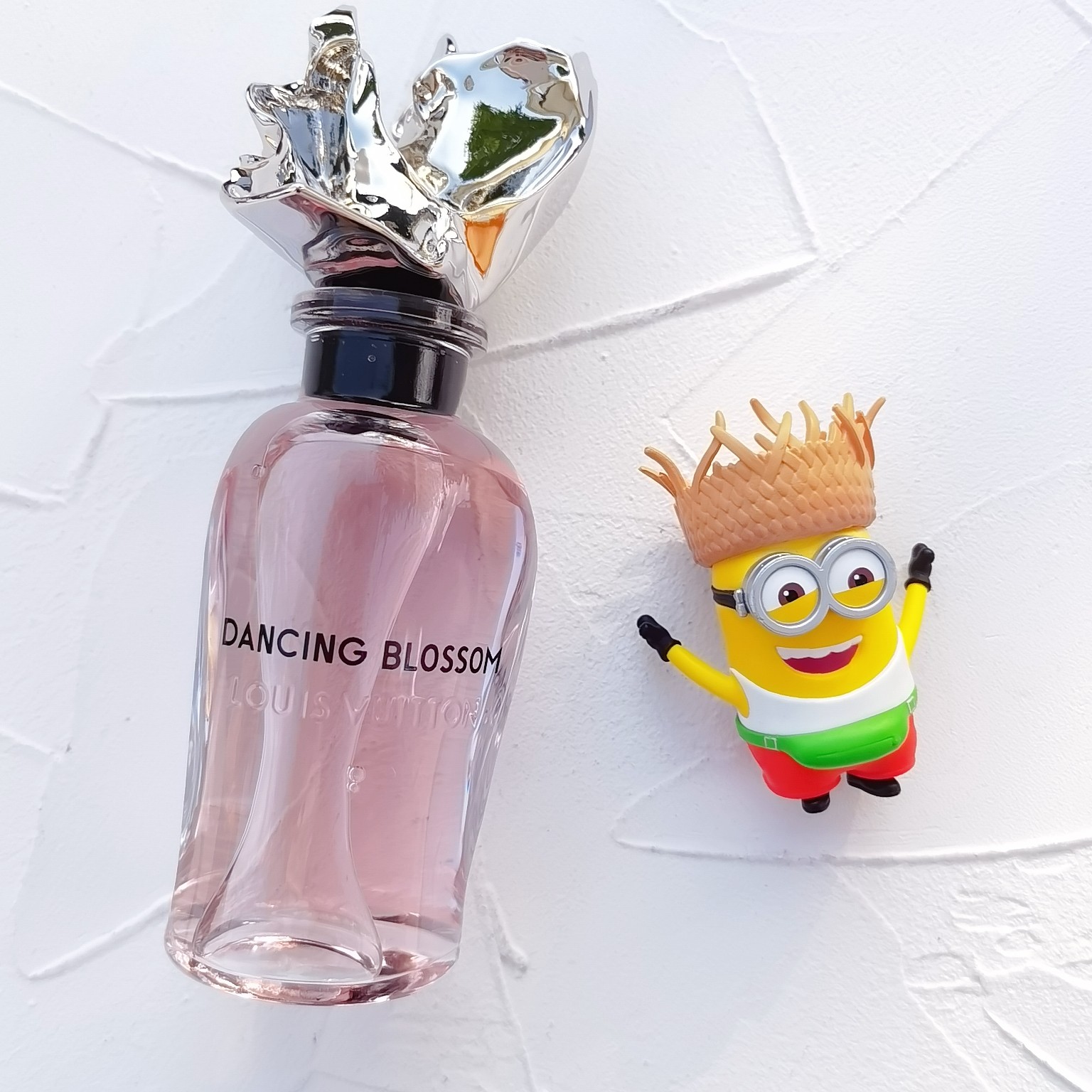 DANCING BLOSSOM LOUS VUITTON 女性用香水 - LV x TM Spell On You