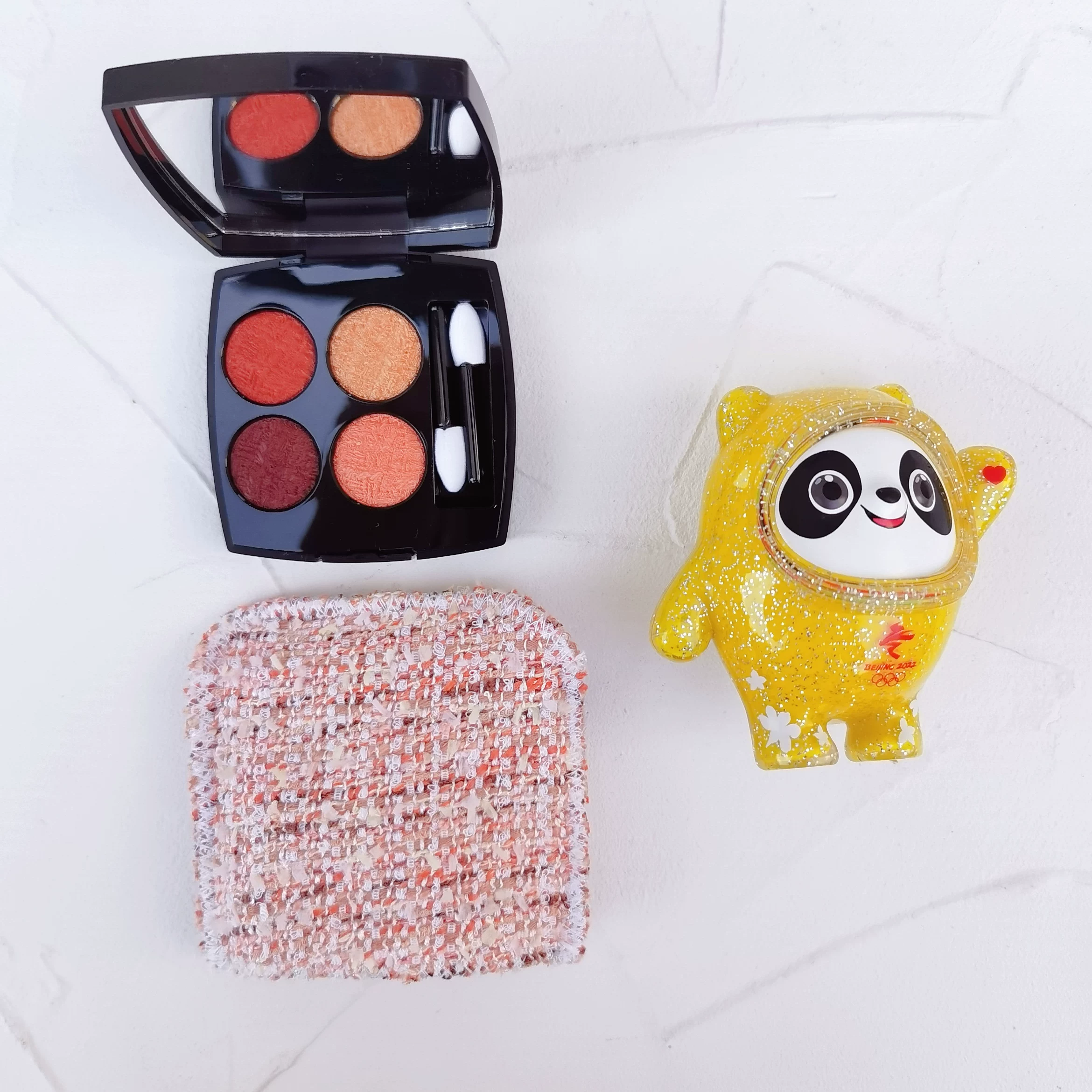 Chanel, тканевая тени для век, Франция, четыре цвета