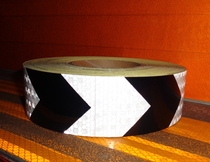 Crystal diamond grade black and white arrow reflective tape Black and white arrow tape Black and white guide tape 5cm*50