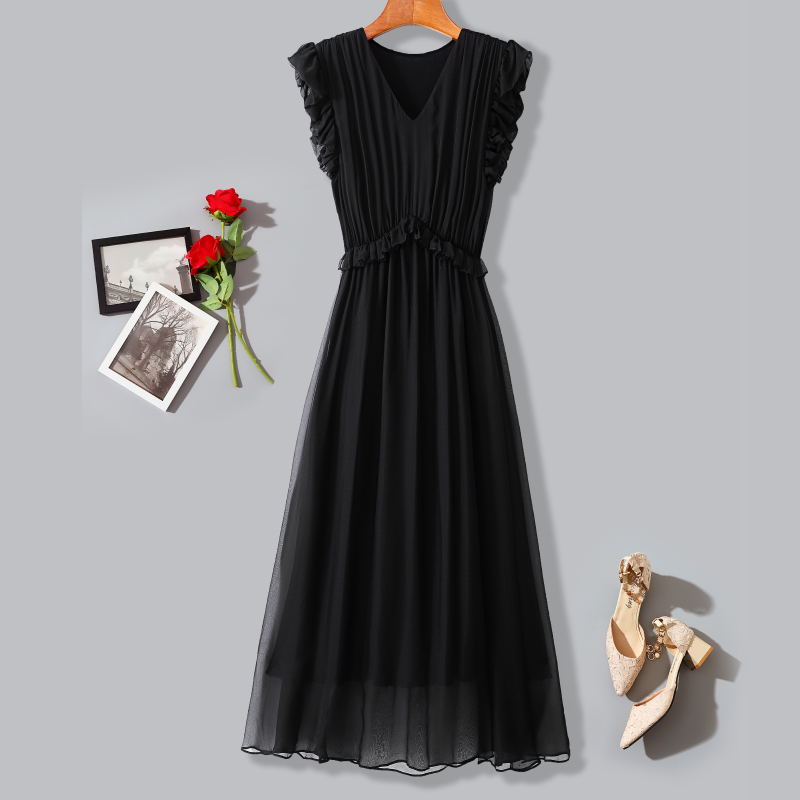 Silk Sleeveless Long Dress with Waist-Cinching Design, 2026 Summer New French Style, Unique Silk Black Dress for Women Silk Sleeveless Long Dress with Waist-Cinching Design, 2026 Summer New French Style, Unique Silk Black Dress for Women