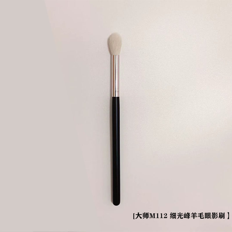 M112 eye shadow brush smudge brush nose shadow brush flame highlight brightening portable a pure wool soft eye makeup brush