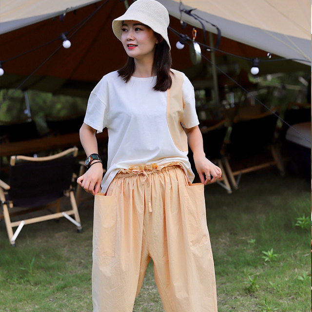 ເຄື່ອງນຸ່ງເດັກນ້ອຍ Zhesifan ໃນຊ່ວງລຶະເບິ່ງຮ້ອນເຄື່ອງນຸ່ງແມ່ແລະເດັກໃຫມ່ beige asymmetrical T-shirt ສີສົ້ມ pants ບາດເຈັບແລະເຄື່ອງນຸ່ງຫົ່ມເດັກນ້ອຍ trendy