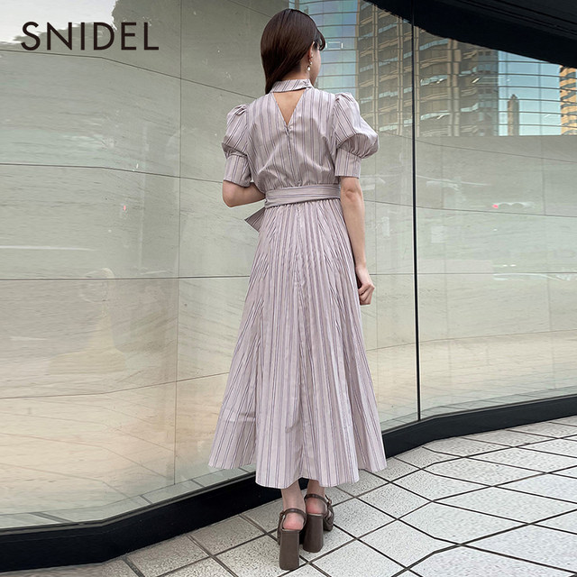 SNIDEL spring and summer princess style puff sleeve bow tie pleated dress SWFO231085